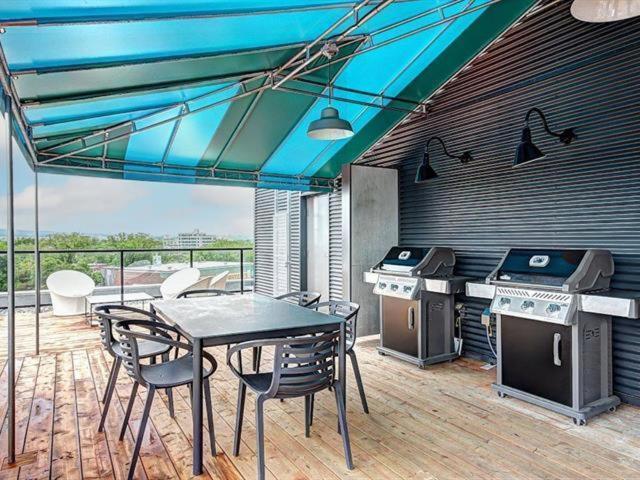 Ferienwohnung Penthouse On Charest - With Parking And Gym Québec Exterior foto